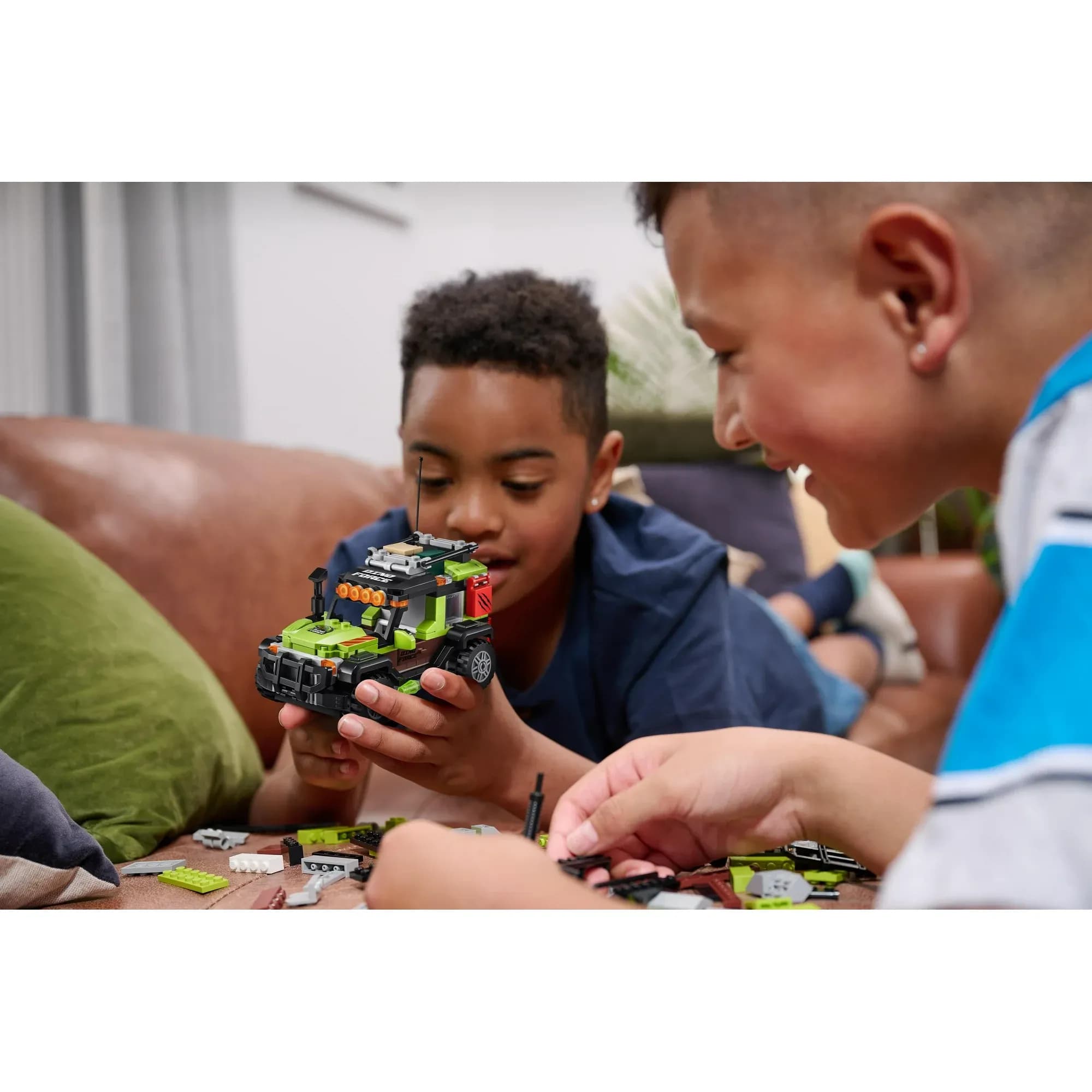 MAX Build More Dino Escape (238 Piezas), Ladrillos de Construcción - Miniatura 3